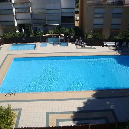 T2 Avec Piscine Idealement Situe דירה גרואיסאן